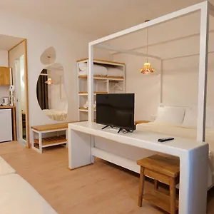 Appartement Alex & Sofi, Himare